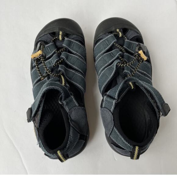 Keen Newport Water Friendly Kids Sandals - Picture 8 of 12